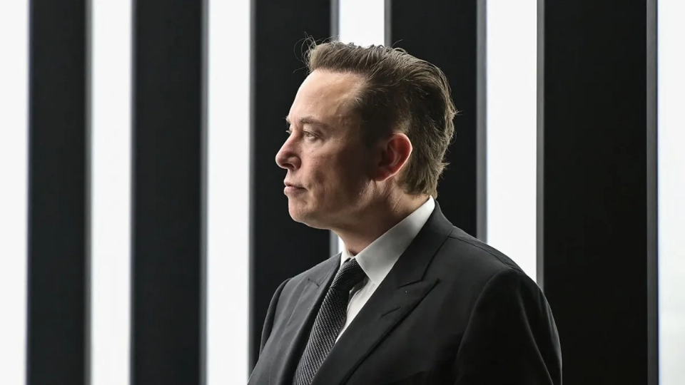 Elon Musk’tan X (Eski Twitter) Çalışanlarına Kritik Uyarı: Zar Zor Ayakta Kalıyoruz